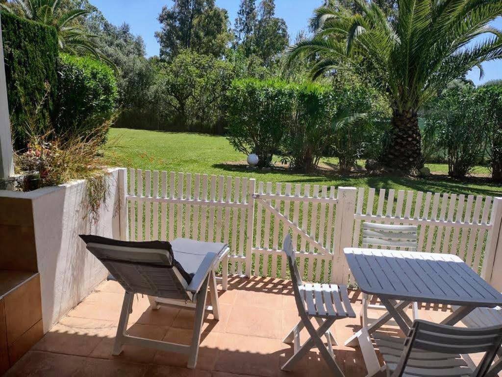 Puerto Banus Beachfront Retreat: Terrace, Pool & Tennis Marbella Exterior photo