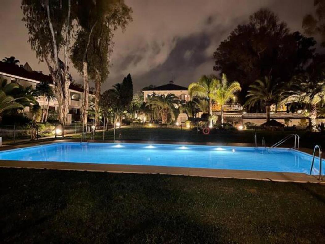 Puerto Banus Beachfront Retreat: Terrace, Pool & Tennis Marbella Exterior photo